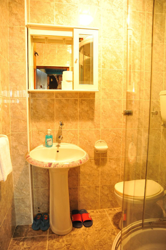 Others 3, Guesthouse Prenociste Faraon