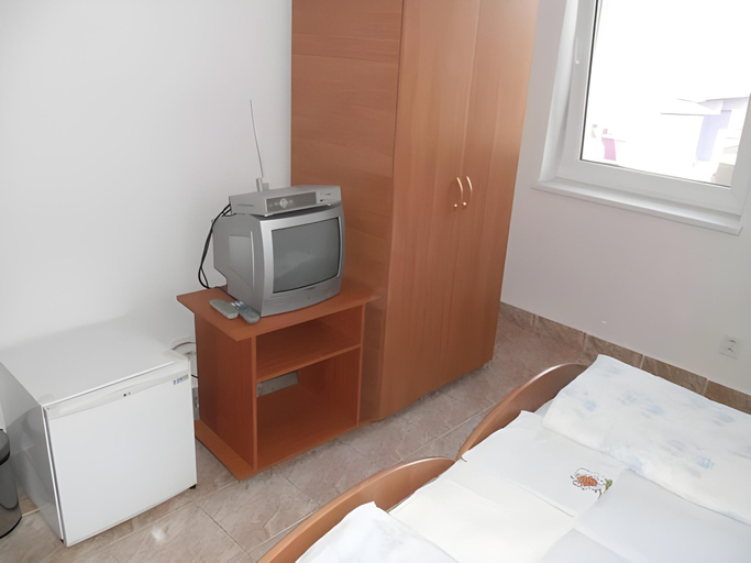 Bedroom 2, Penzion Solna Jaskyna, Turcianske Teplice
