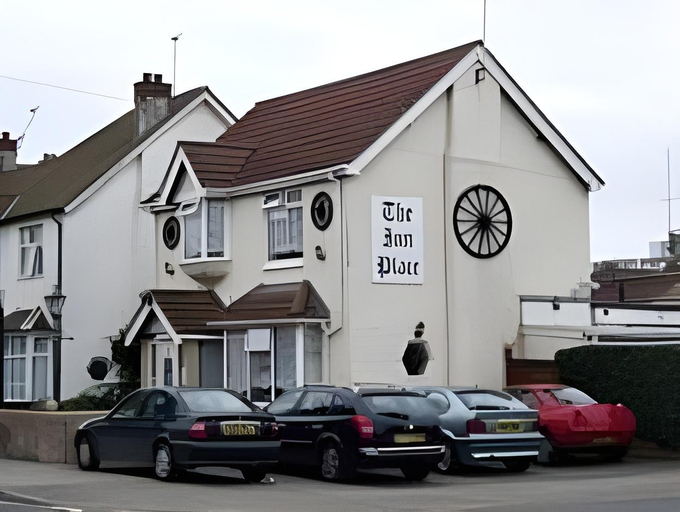 Others 3, The Inn Place, Lincolnshire