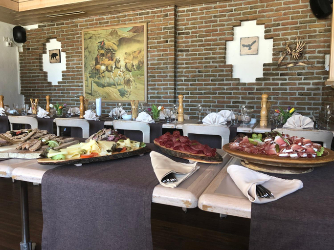 Food & Drinks 4, Hotel Le Postillion, Raron