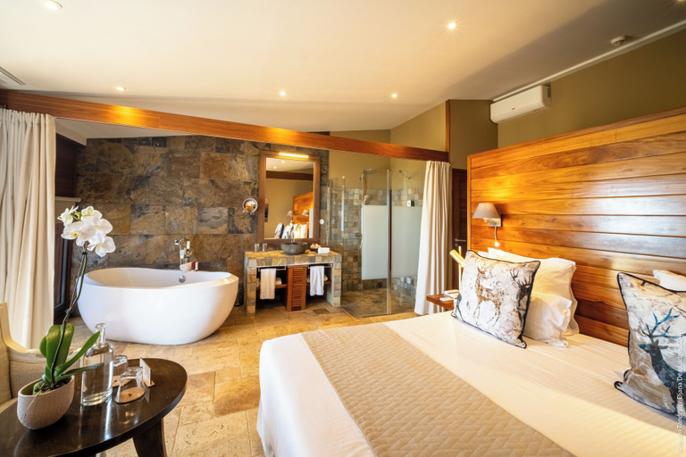 Bedroom 3, Diana Dea Lodge, Saint-Benoît