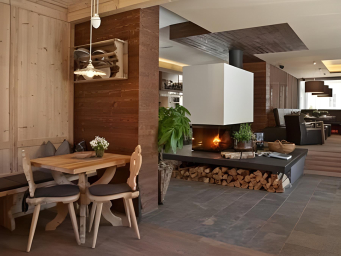 Public Area, Ariston Dolomiti Residence, Bolzano