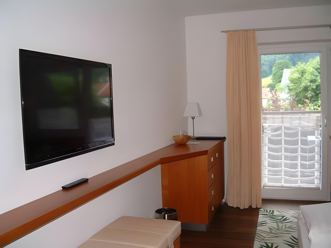 Bedroom, Gasthof Fischerstuberl, Traunstein