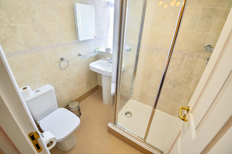 Bathroom 3, The George Hotel, Devon
