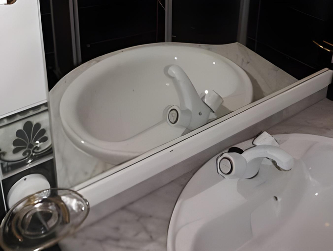 Bathroom 3, Arcadas da Vila, Manteigas