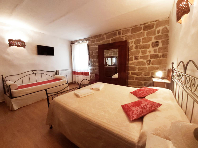 Bedroom 3, Al Vecchio Corso B&B, Olbia-Tempio