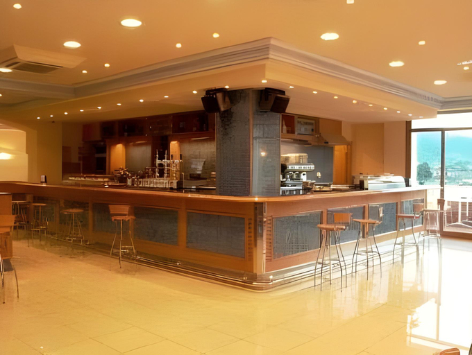 Food & Drinks 2, Hotel Armine, Vizcaya