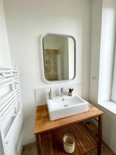 Bathroom 4
