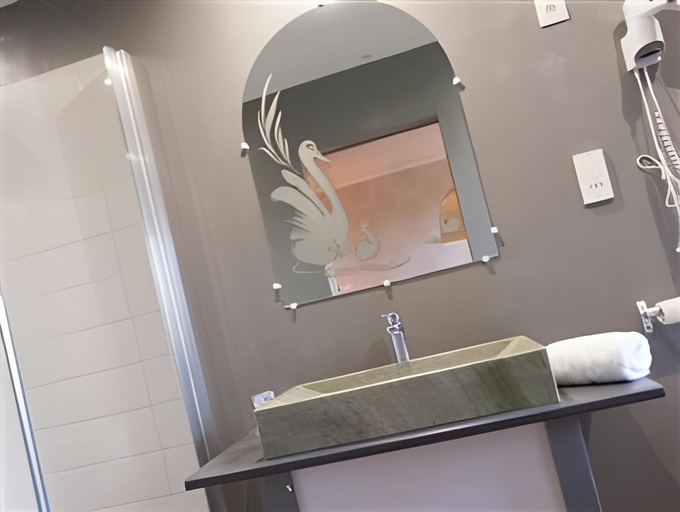 Bathroom 3, Hotel Au Cygne, Bas-Rhin