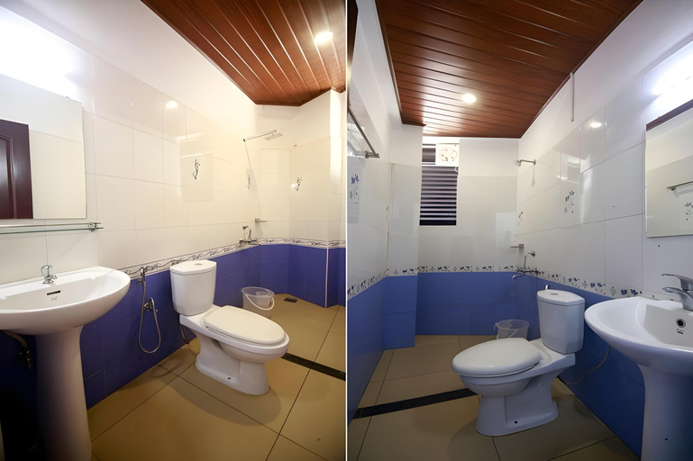 Bathroom 3, Tu Casa Resorts Munnar, Idukki