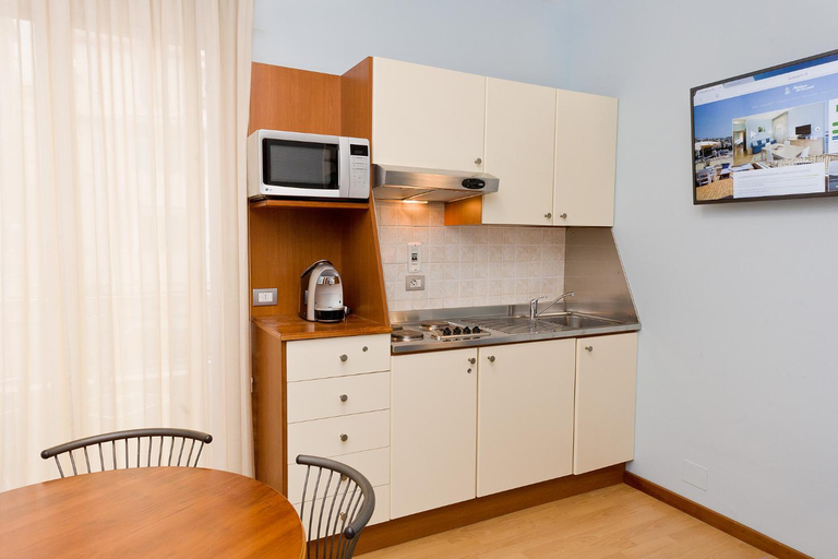 Dining Room 4