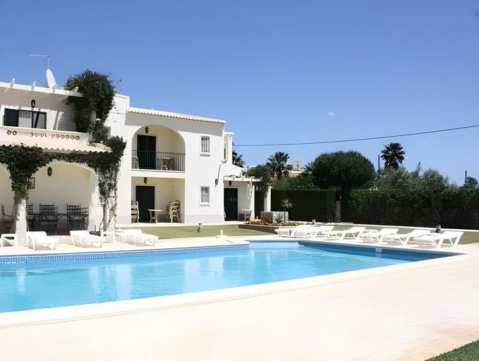 Sport & Beauty 2, Apartamentos Monte dos Avos, Albufeira by AlgarveBlossom, Albufeira