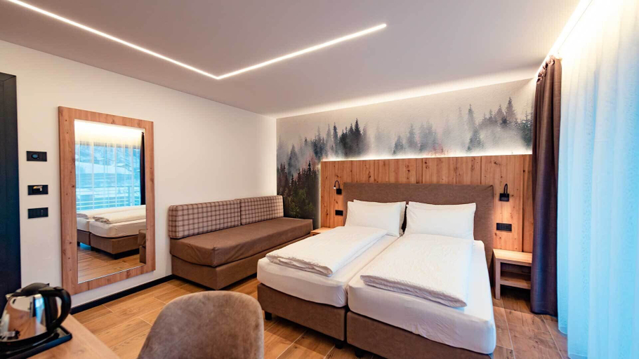 Bedroom 4, Dolomites Resort Formiè, Trento