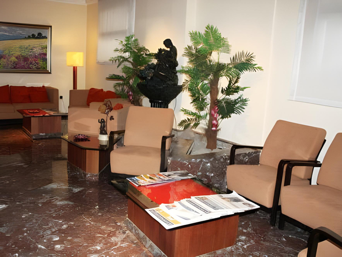 Others 4, Hotel Los Angeles, Girona