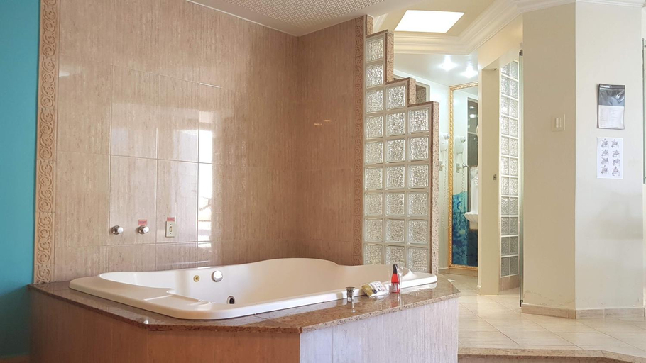 Bathroom 3, Hotel Lacqua Express, Ponta Grossa