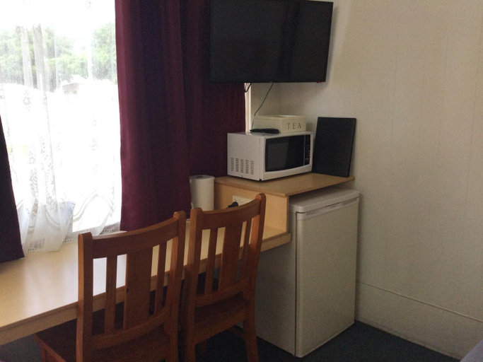 Others 5, Ayrline Motel, Burdekin