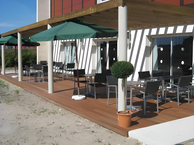 Others 4, Hotel Alienor, Gironde