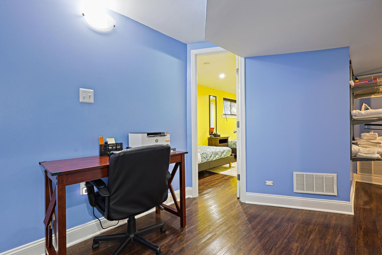 Others 2, Beautiful 2 bedroom 1 bath Unit, Alexandria