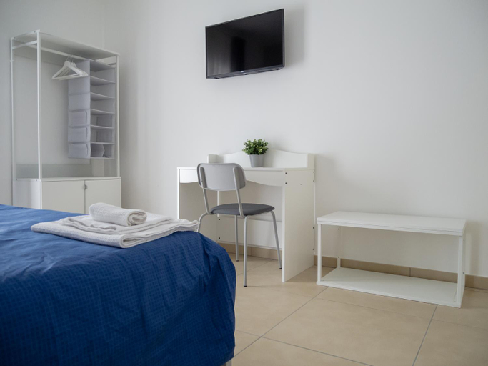 Others 3, Dino's Rooms, Avellino