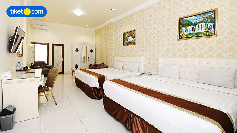 Grand Town Hotel Mandai - Tap to explore photos