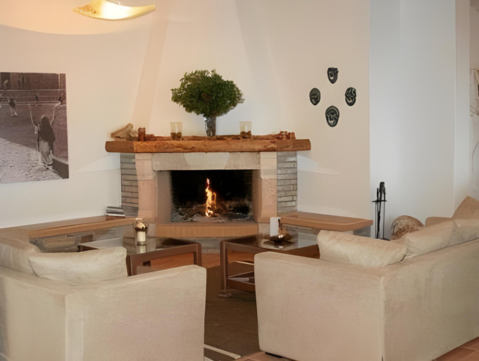 Others 4, Yialasi Hotel, Peloponnese