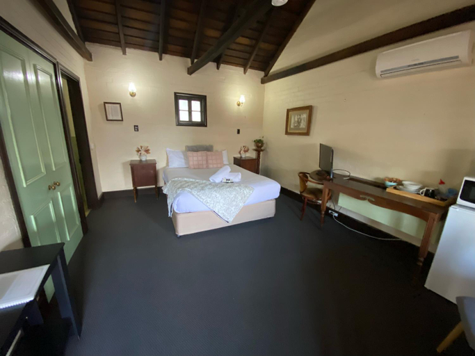 Bedroom 5