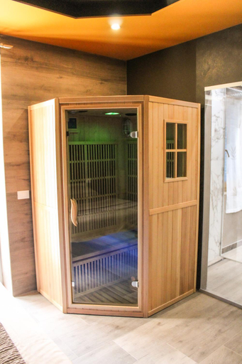 Others 5, Garda fantasy green jacuzzi sauna piscina, Brescia