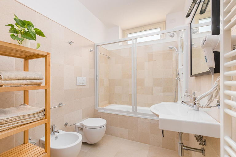 Bathroom 3, Tenuta Giardini Nuovi, Lecce
