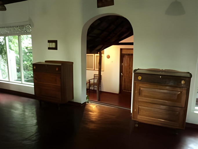 Public Area 3, Habarana INN, Palugaswewa