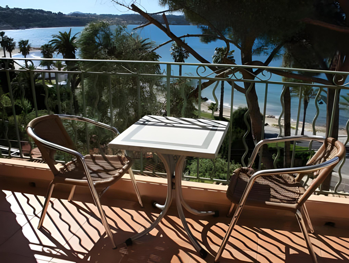 Others 5, Les Galets Hotel et B&B, Var