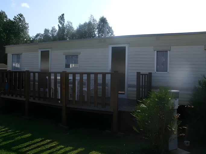 Exterior & Views 2, Auberge Des Etangs, Pas-de-Calais