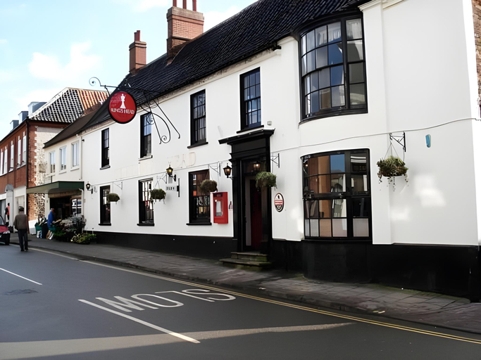 Others 3, Kings Head Holt, Norfolk
