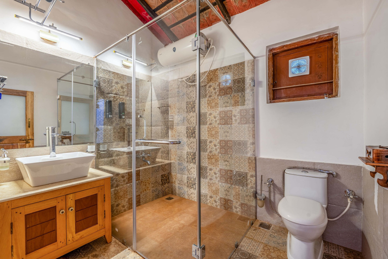 Bathroom, Sliceinn Somewhere, Kodagu