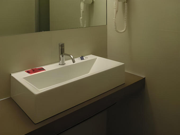 Bathroom 3, Hotel Benvenuto, Venezia
