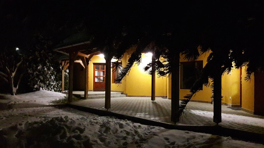 Others 5, RP FitLife Studio es Vendeghaz, Veszprém