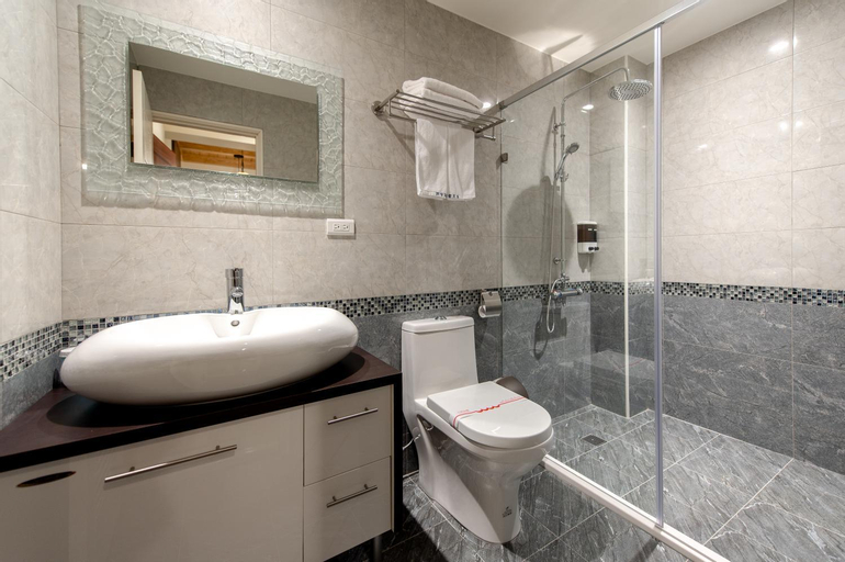 Bathroom 2