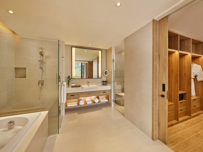 Bathroom 21
