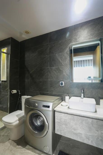 Bathroom 2, Residence Marie Cesaire - Maarif, Casablanca