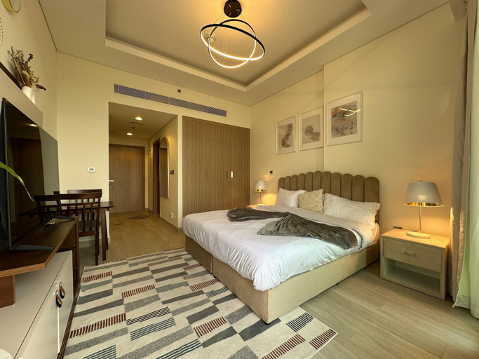Bedroom 3, Sunset Haven - Chic Creek Studio, Dubai