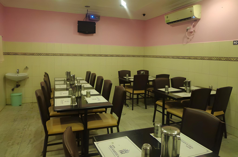 Food & Drinks 3, Hotel Sri Sabthagiri, Puducherry