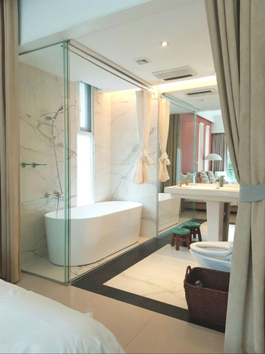 Bathroom 4, Around The Tree Manor, Miaoli