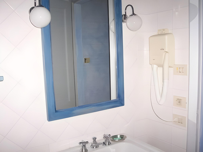 Bathroom 3, Sette Querce, Siena