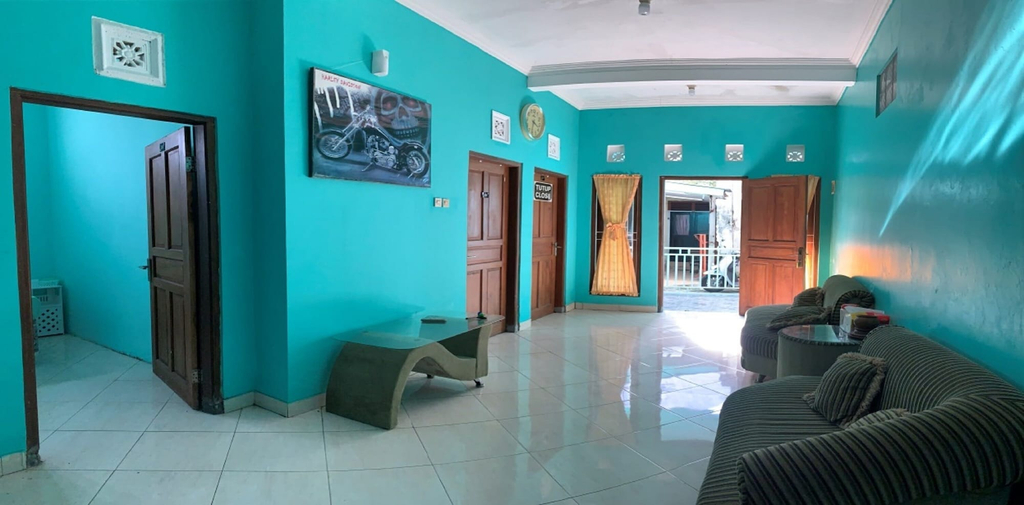 Others 2, BRoNK HousE, Yogyakarta