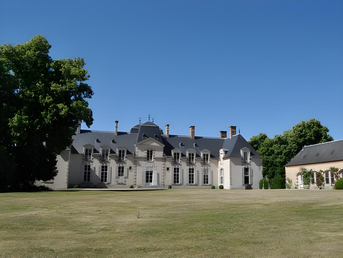 Others 4, Chateau La Touanne Loire valley, Loiret