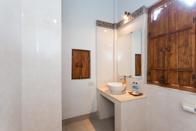 Bathroom 4