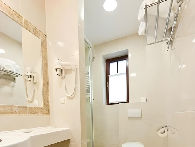 Bathroom 3, Bukowy Park Hotel Medical Spa, Kłodzko
