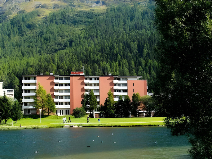 Exterior view 3, Skyline House Ferienapartments, Maloja