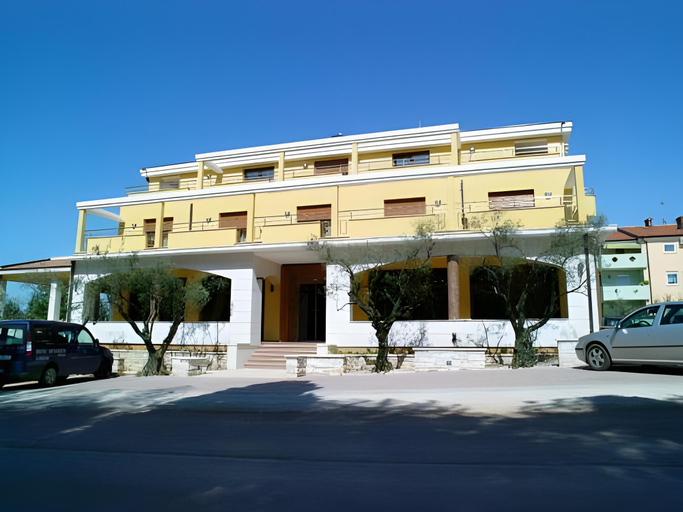 Others 5, Vilola, Umag