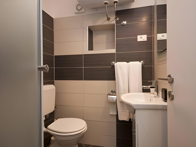 Bathroom 3, Apartments Donat, Zadar