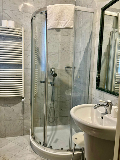 Bathroom 3, Hotel Ristorante Ca' Nova, Venezia